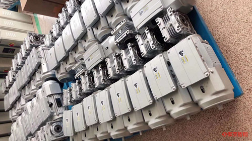 RV蝸輪減速機(jī)配電機(jī)發(fā)貨云南