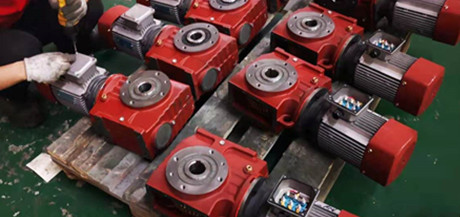 提升機減速機,剎車自鎖減速機,減速機怎么選型