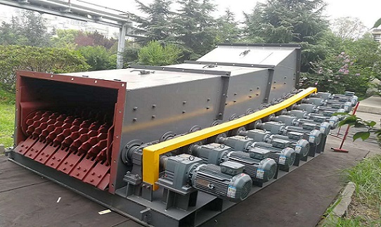 R系列斜齒輪減速機(jī)