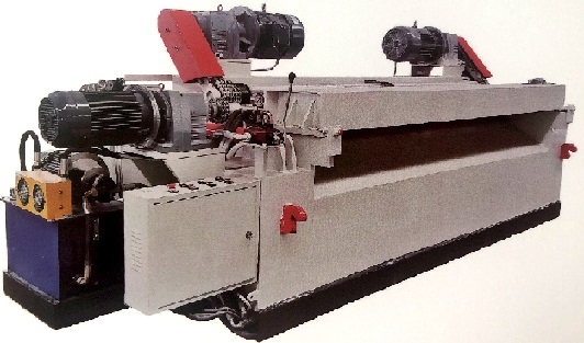 原木扒皮機(jī)上專用R系列平行軸減速機(jī)
