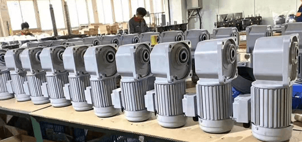 SGF直角中空減速機(jī) SGF直角中空減速機(jī)