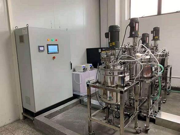 邁傳小金剛減速電機(jī)應(yīng)用在實(shí)驗(yàn)室反應(yīng)釜攪拌設(shè)備