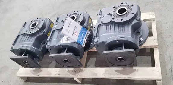 減速機(jī).jpg 減速機(jī).jpg