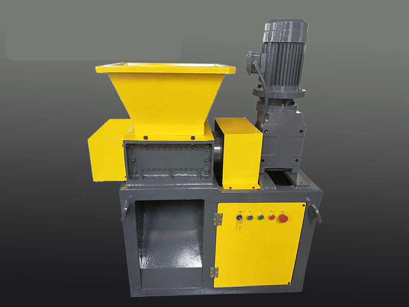 醫(yī)療垃圾撕碎機上應用邁傳S系列斜齒輪蝸輪減速機 (1).jpg