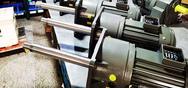 塑料粉碎機(jī)減速機(jī)