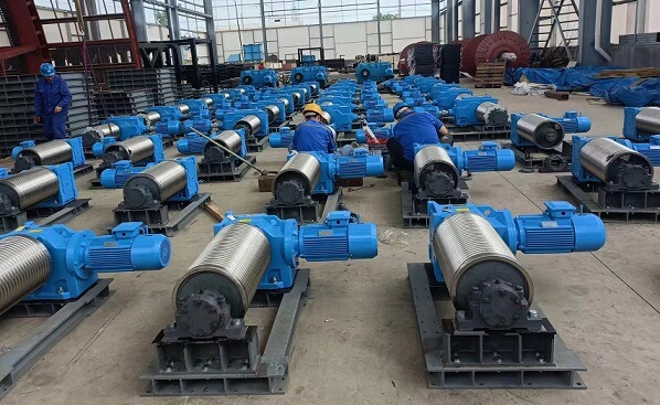 卷揚機用直角三合一減速機 .jpg 卷揚機用直角三合一減速機 .jpg