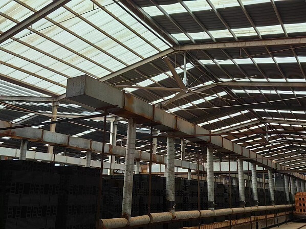 磚瓦廠配套使用的士元工業(yè)風扇電機 (2).jpg 磚瓦廠配套使用的士元工業(yè)風扇電機 (2).jpg