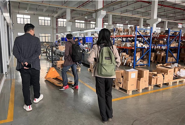 御茨歡迎西門子醫(yī)療器械有限公司來廠區(qū)進(jìn)行合作考察 (2).jpg