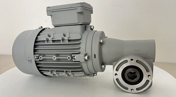 輸送線有哪幾種？介紹一款VRV040蝸輪減速機(jī)專用在輸送線上