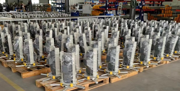 100臺士元工業(yè)風(fēng)扇電機