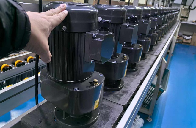 大雪節(jié)氣 出一批750W工業(yè)風(fēng)扇電機(jī).jpg